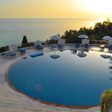 Studio Apartments Maria With Pool And Amazing View - Agios Gordios Beach Agios Gordios (Corfu) Exterior photo