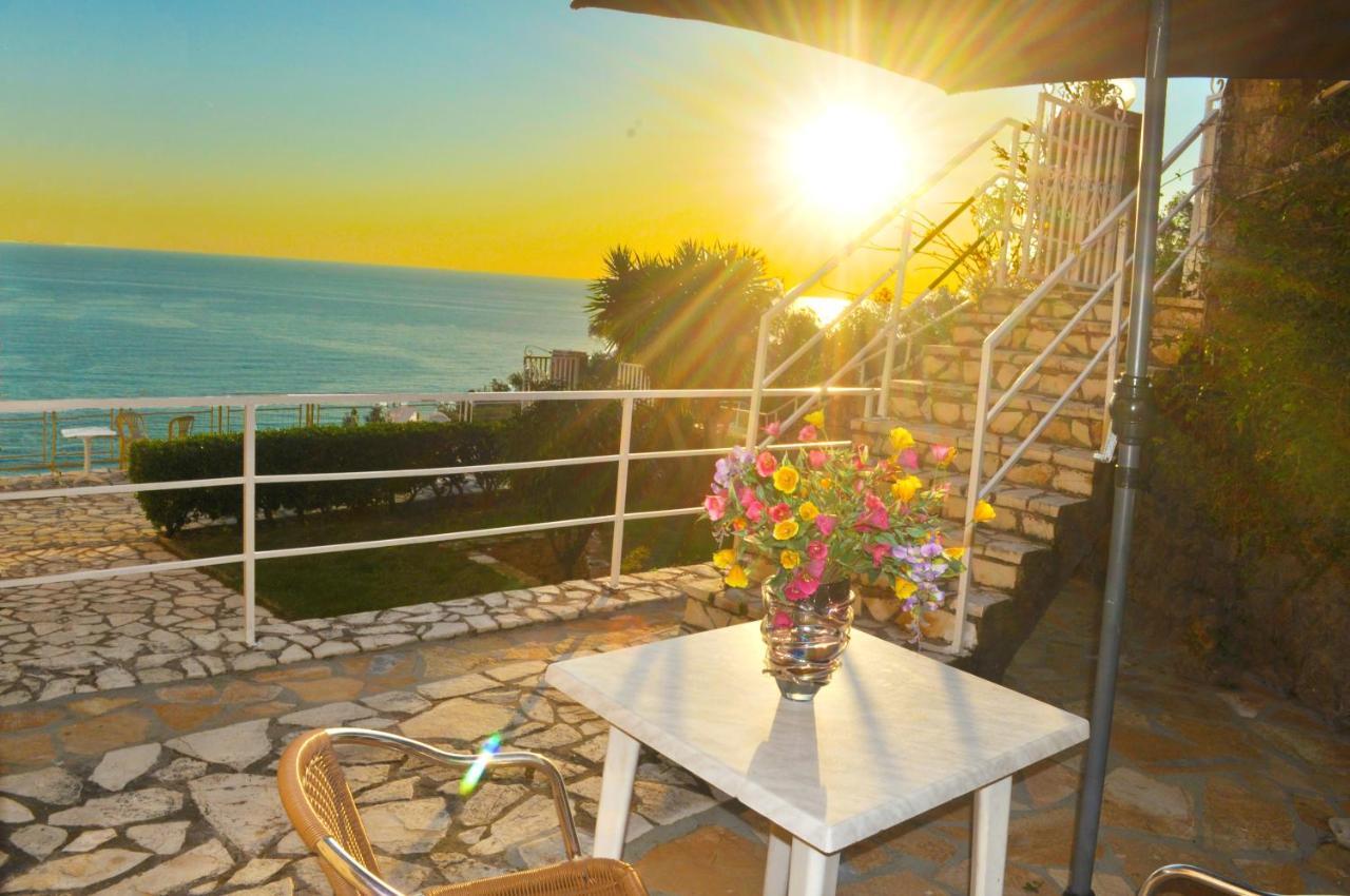 Maria With Pool And Amazing View - Agios Gordios Apartmán
